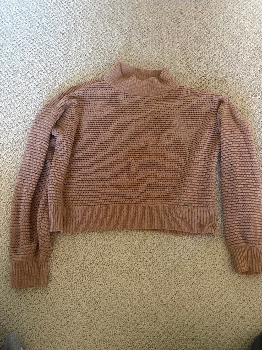 Hollister Cropped Ribbed Mock Neck Sweater in Soft Brown
